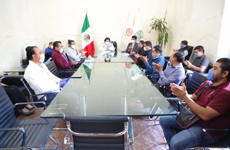 Se reúne la alcaldesa de San Andrés, Karina Pérez popoca con presidentes auxiliares.