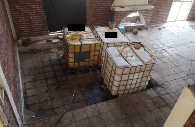 Decomisan más de 13 mil litros de combustible, durante cateo en Hidalgo.