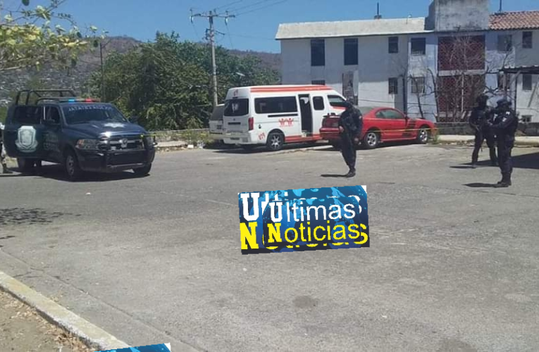 Asesinan a balazos a chofer de una urvan en Zihuatanejo.