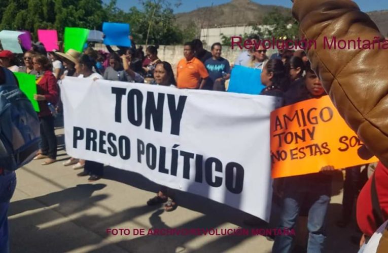 Cumple 164 días en prisión El preso político Tony García.