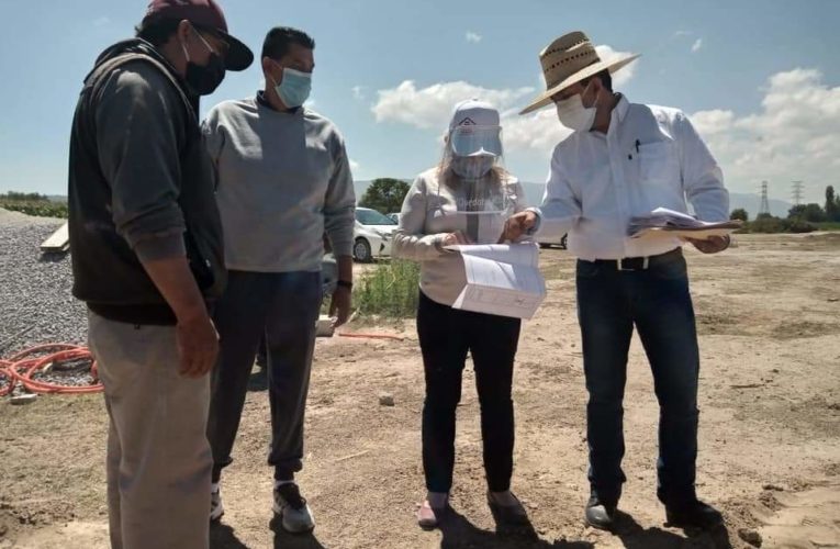 Da banderazo a la segunda etapa de bachillerato la alcaldesa de Tecamachalco; Marisol Cruz.