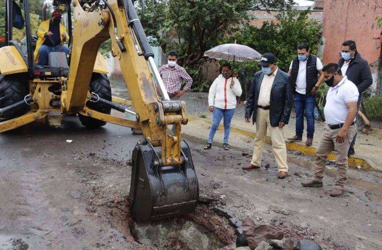 Inicia el ayuntamiento de Izúcar de Matamoros, rehabilitación de drenaje: Benjamín Hernández.