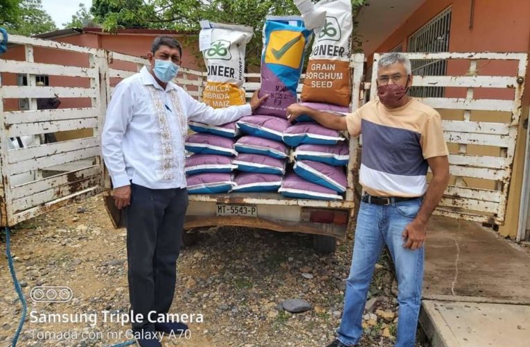 Apoya al campo el alcalde de Coyuca de Catalán; Eusebio Echeverría Tabares.