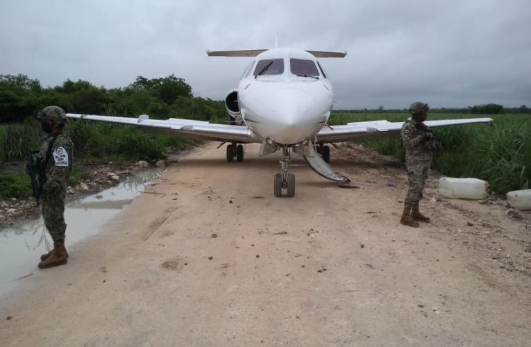 LA ARMADA DE MÉXICO ASEGURA UNA AERONAVE EN, Q. ROO