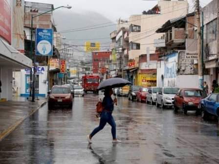Causará Onda Tropical lluvias en 30 entidades del país