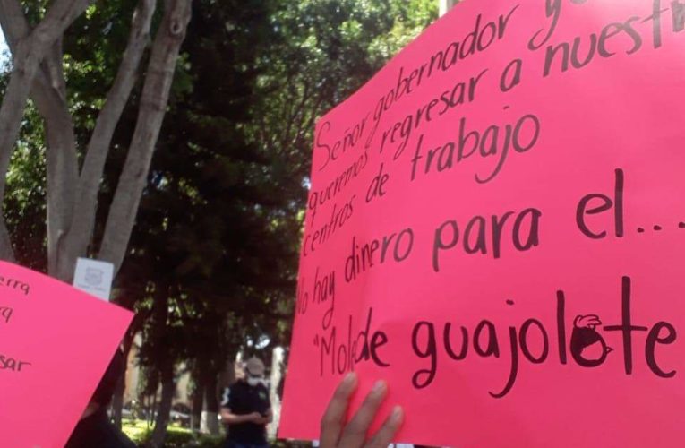 Protestan restauranteros piden reabrir sus negocios.