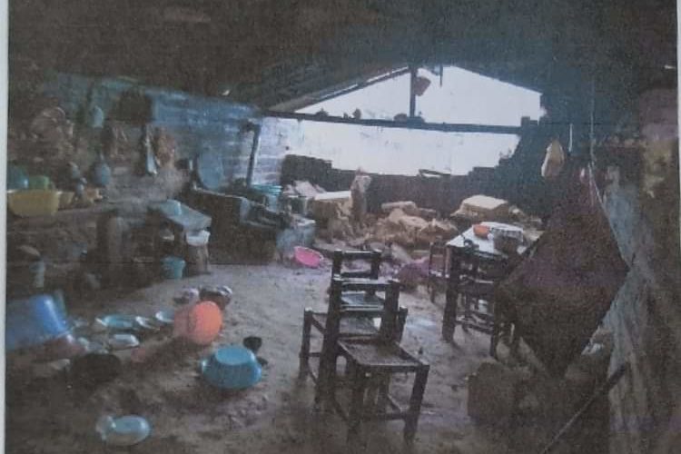 Alarmante violencia en la montaña; sujetos armados queman  casas en Malinaltepec.