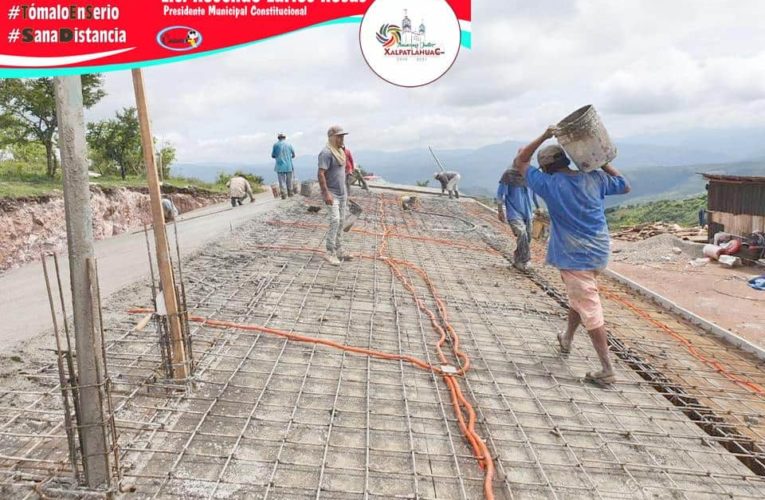 En Xalpatláhuac, construimos espacios dignos para la educación de nuestros jóvenes: Larios Rosas.