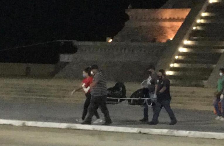 Dejan restos humanos y narcomanta en el malecón de Coatzacoalcos.
