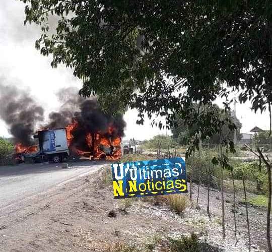 Bloqueos y quema de vehículos ante la detención de presunto jefe criminal de Michoacán.