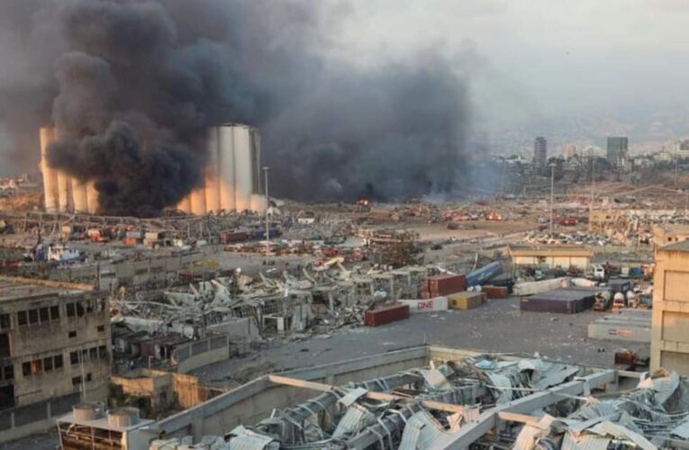 Explosión masiva en Beirut: 10 muertos.