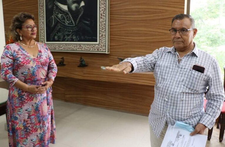 Rinde protesta la alcaldesa de Acapulco; Adela Román a nuevo director de Comunicación Social.