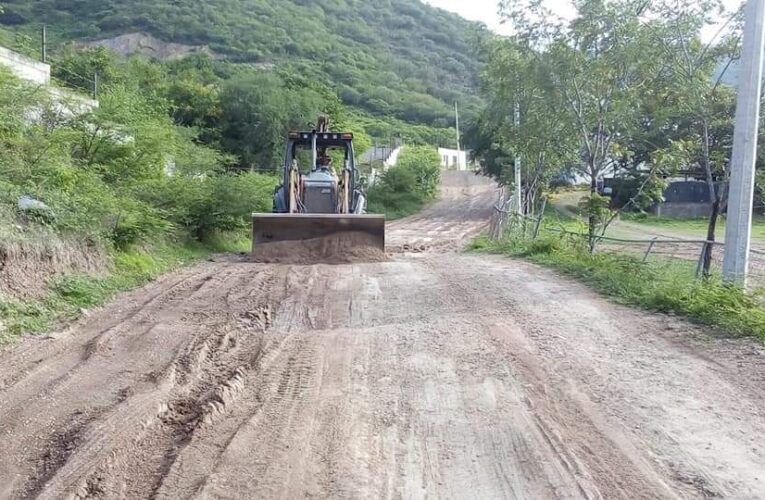 RASTREO Y DESASOLVE DE CALLES Y BARRANCAS: PICHARDO GARCIA.