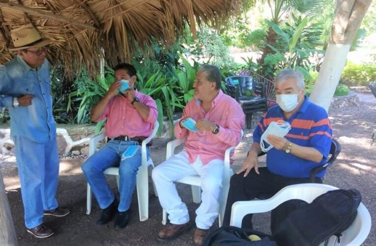 PIDE ÁLVARO LEYVA REYES QUE LOS SEGUIDORES Y GOBIERNO DE AMLO DONEN CUBREBOCAS EN LA MONTAÑA