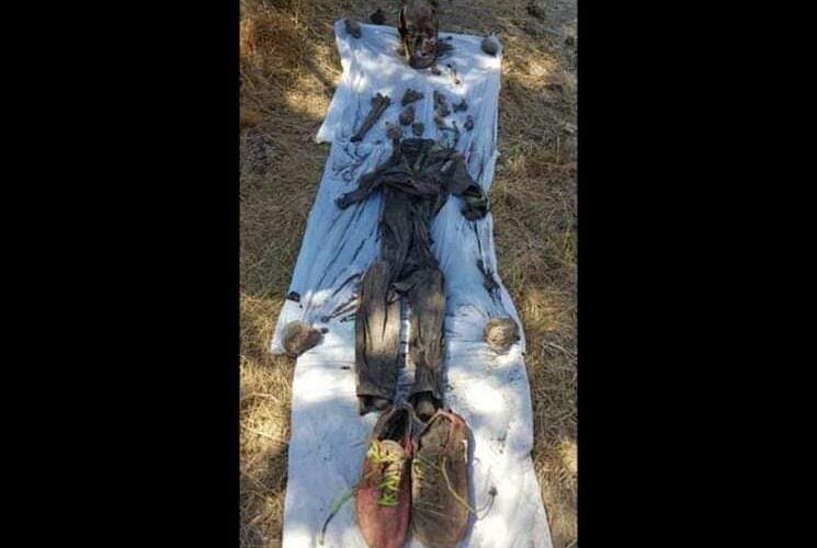 Localizan Narco fosas con 22 cuerpos en Colima.