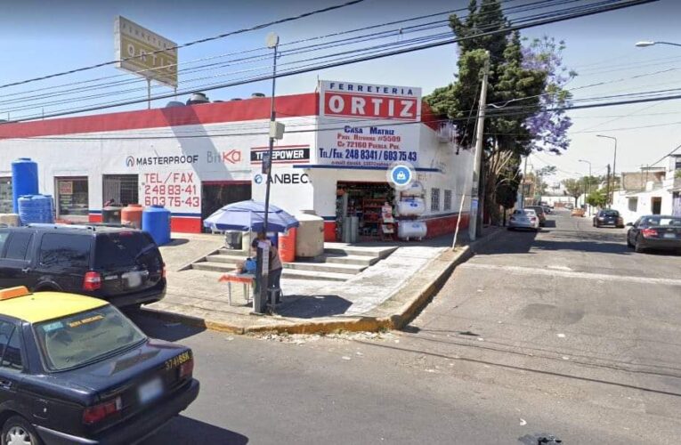 Dos muertos durante un sangriento asalto a negocio en Puebla.