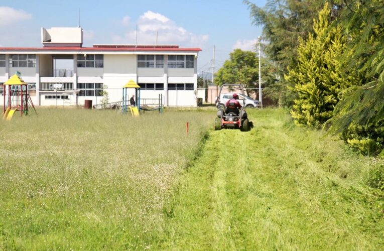 Da mantenimiento el ayuntamiento de San Andrés a escuela primaria: #KarinaPérez.