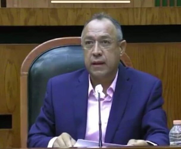 DEJAR DIFERENCIAS Y DAR SOLUCIONES PROPONE DIPUTADO HUICOCHEA A LEGISLADORES.