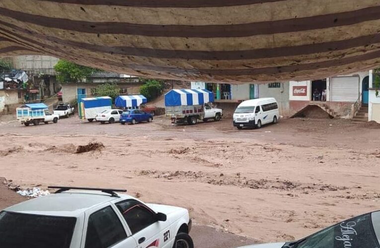 ADVIERTE EL AYUNTAMIENTO DE TLAPA, CRECIDA DEL RÍO JALE.