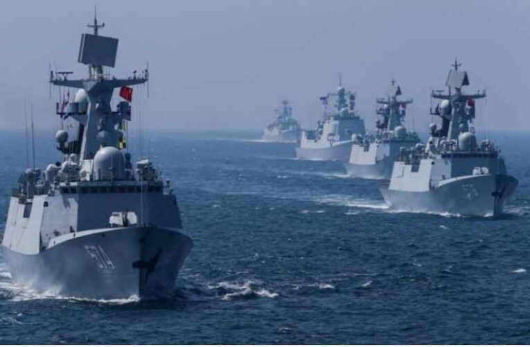 China realiza ejercicios militares; Estados Unidos inició una guerra de palabras.