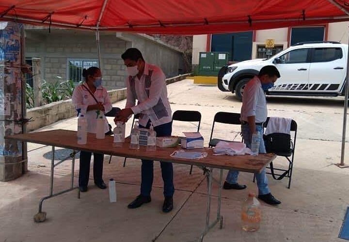 Instalan módulo sanitario de salud el Ayuntamiento de Xalpatláhuac y autoridades de salud estatal:Larios Rosas.
