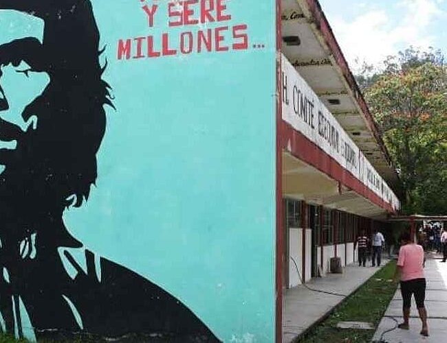 La delincuencia organizada se infiltró en Ayotzinapa; reconoce Omar 44.