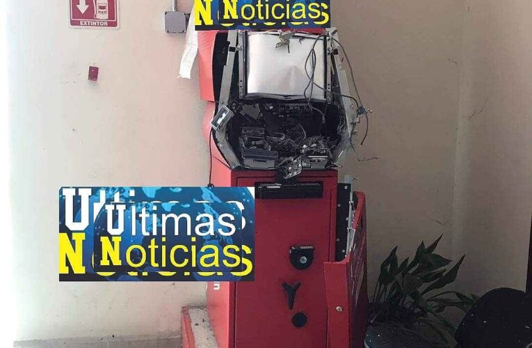 Vandalismo y saqueos de estudiantes de Ayotzinapa en Iguala.
