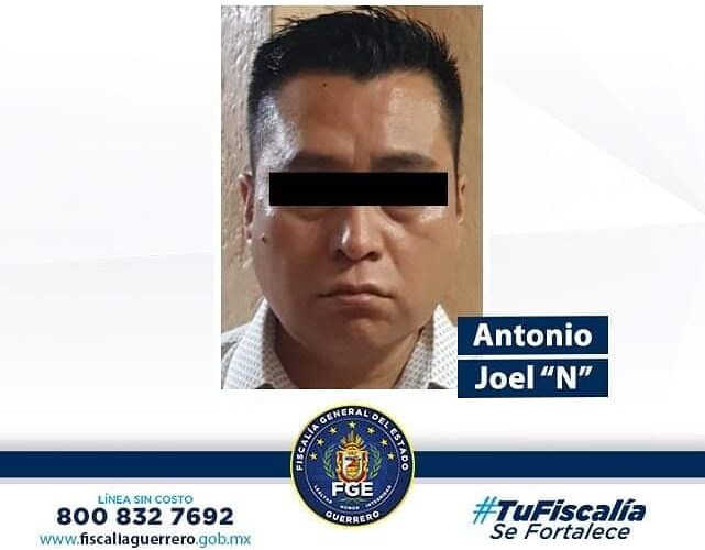 Policías Ministeriales de FGE detienen a Antonio Joel “N” acusado de violación agravada en Oceanic 2000 en Acapulco.