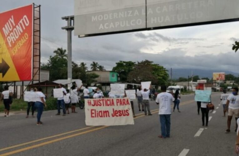 Hija de funcionario de Cruz roja de San Marcos atropella y mata a menor.