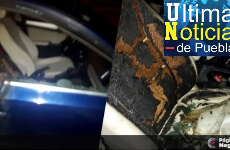 Incendian vehículo de periodista en Puebla.