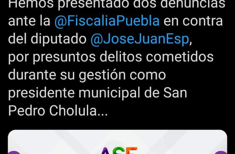 Presentan denuncias penales contra el ex alcalde de San Pedro Cholula José Juan Espinosa.