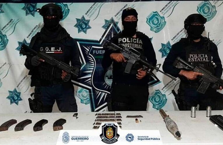 Asegura la Policía Estatal, cartuchos, cargadores, lanza granadas en Petatlán.