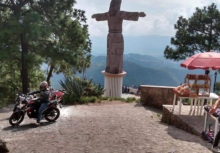 No le importa la sana distancia al presidente municipal, #MarcosEfrénParraGómez