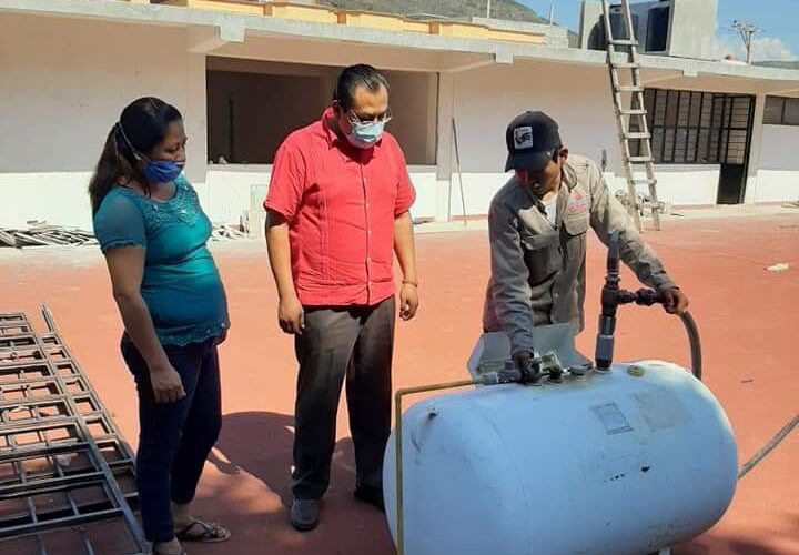 Se atienden los requerimientos de la casa del jornalero: Caritino Maldonado