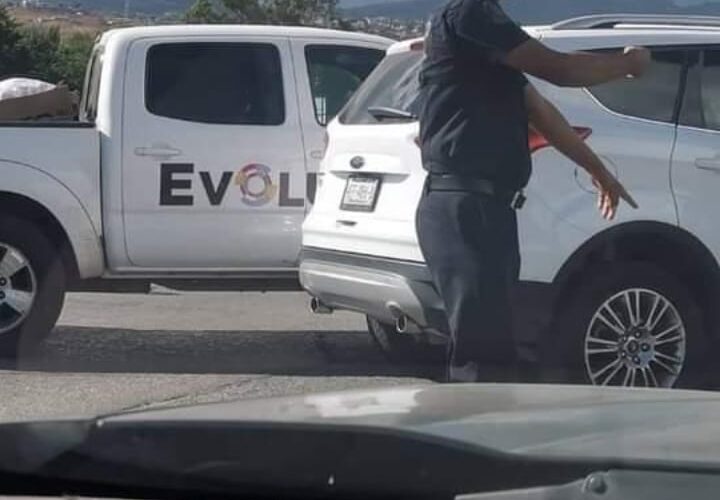 CHILPANCINGO. CHALANES DE EVODIO CHOCAN CONTRA OTRO VEHICULO POR EXCESO DE VELOCIDAD.