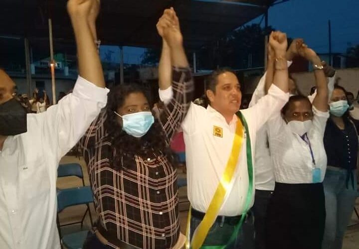 *”Aguirrismo” le hace el vacío a Evodio Velázquez en Ometepec.