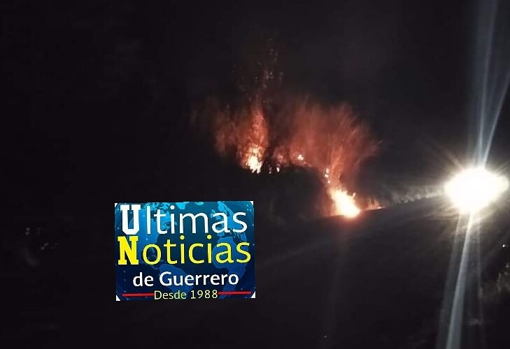 Se incendian pastizales cerca de Juchitán, Costa Chica.