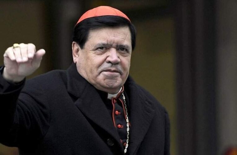 Cardenal Norberto Rivera sin recursos para pagar hospital donde es tratado por COVID-19.