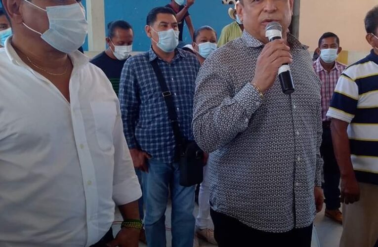 Azoyú tuvo obras a pesar del año difícil: José Efrén López