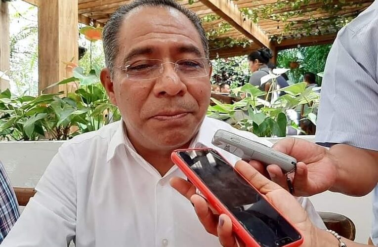 AMLO EVADE RESPONSABILIDAD AL PERMITIR QUE ESTADOS COMPREN VACUNAS CONTRA COVID: RAYMUNDO GARCÍA.