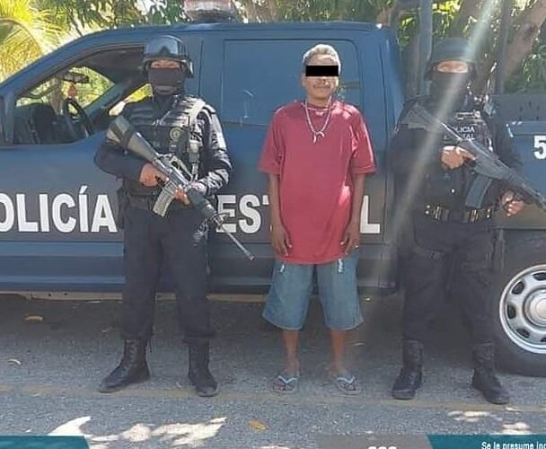 En Marquelia, detiene la Policía Estatal a sujeto con una pistola.