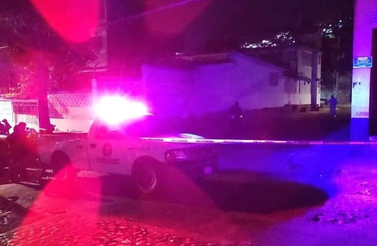 Asesinan a balazos a un hombre en Acapulco.