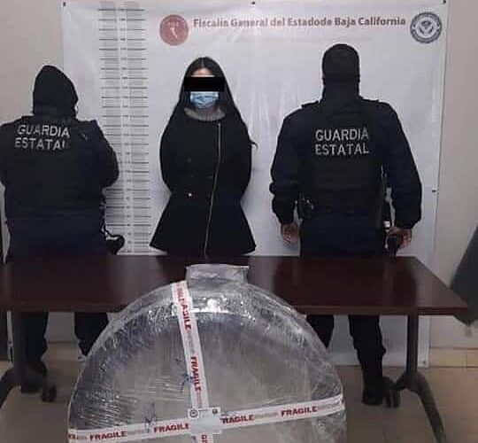 FGE CAPTURA A MUJER CON 11 KILOS DE COCAÍNA