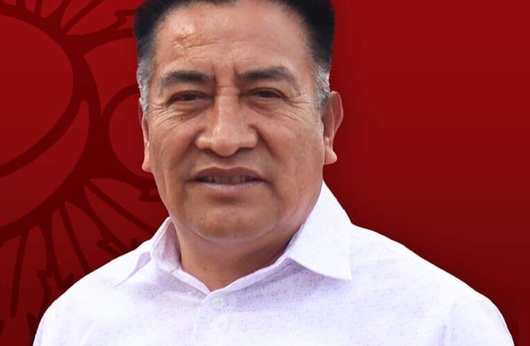 Karina Pérez Popoca, en cabeza un proyecto personal; acusa el aspirante a la alcaldía de San Andrés Cholula, Adán Xicale.