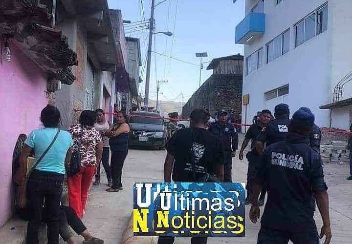 Muere joven en la calle por falta de atención en el hospital Básico Comunitario de Malinaltepec.