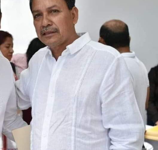 OBLIGAN BAJO AMENAZA LABORAL A ASITIR A MARCHA DE APOYO A PABLO HILGUERA, EN ZUMPANGO.