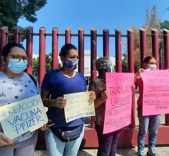 GRAVE AL SER VACUNA CONTRA EL COVID EN CHILPANCINGO.