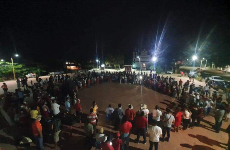 Con entusiasmo y algarabía reciben al candidato del PRI a la alcaldía de Cuautepec; Edel Chona.