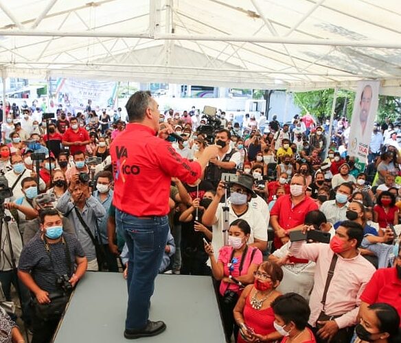 Se reunió con los priistas en Acapulco: Alejandro Moreno calificó de mentirosos y cínicos a los de Morena.