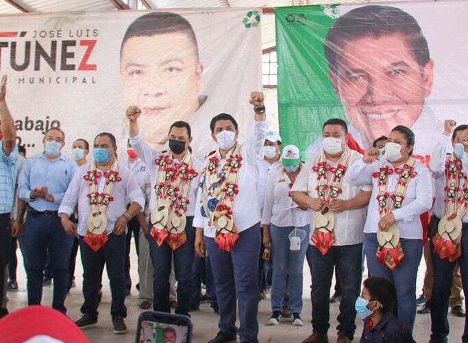 Recibe Mario Moreno Arcos el respaldo de los calentanos